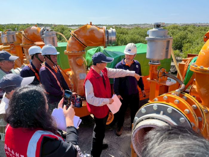 中央會同地方抽查屏東防汛設施，確保抽水設備運作無虞